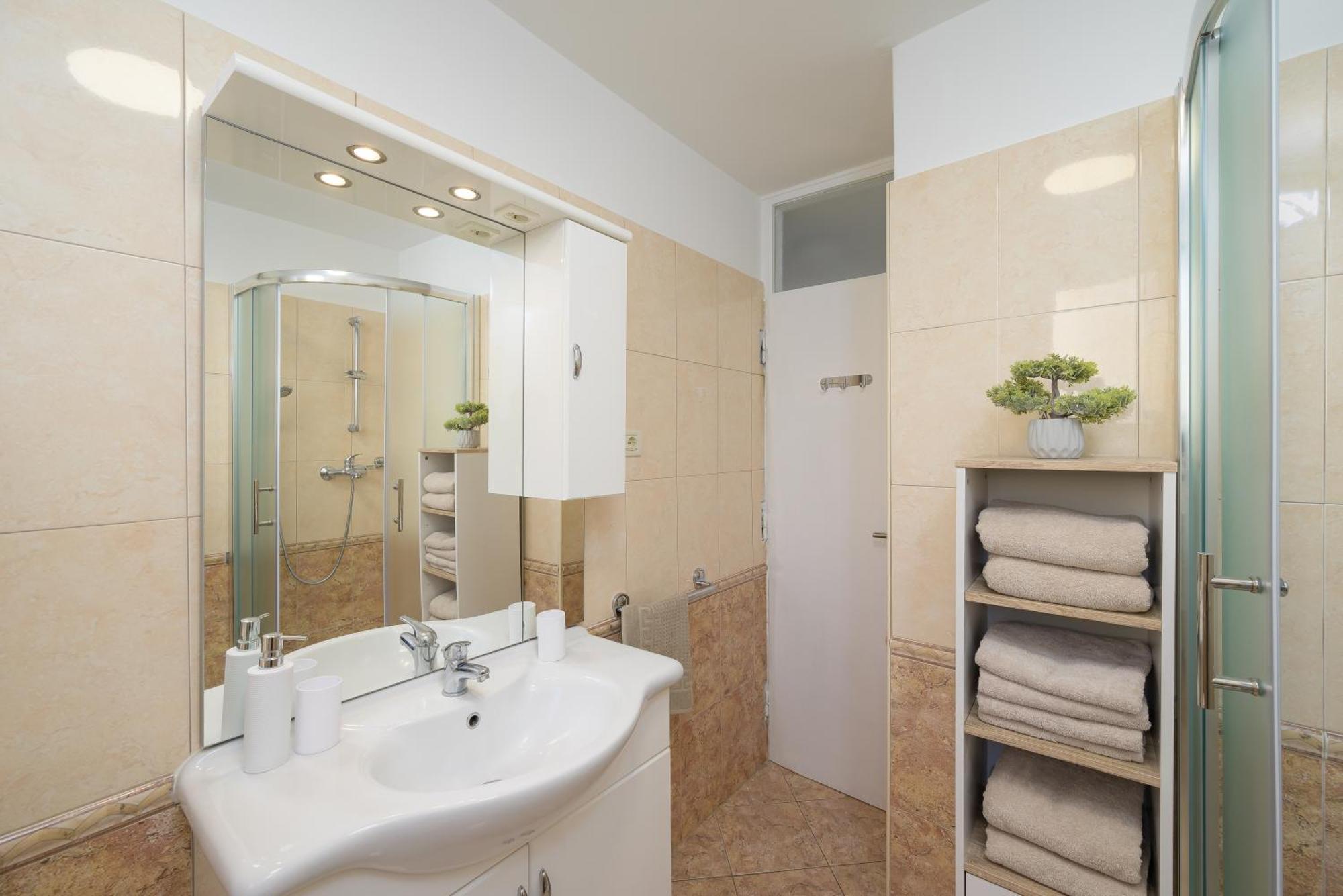 Apartment Pina Poreč Buitenkant foto